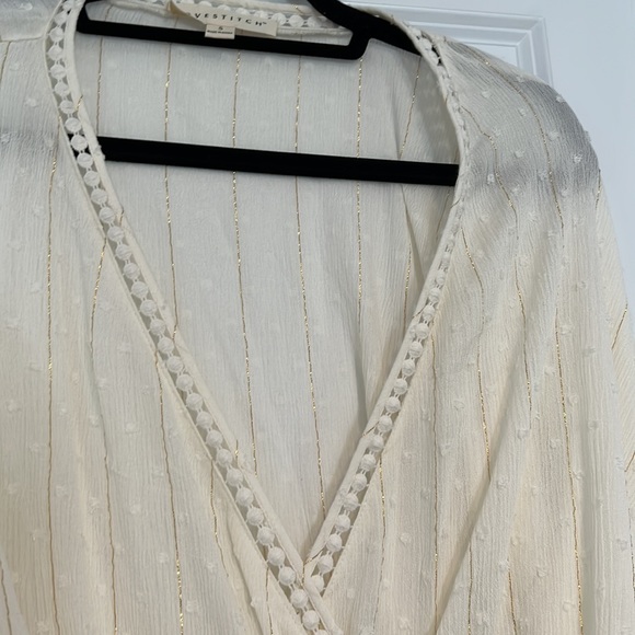 Lovestitch blouse - Picture 5 of 6